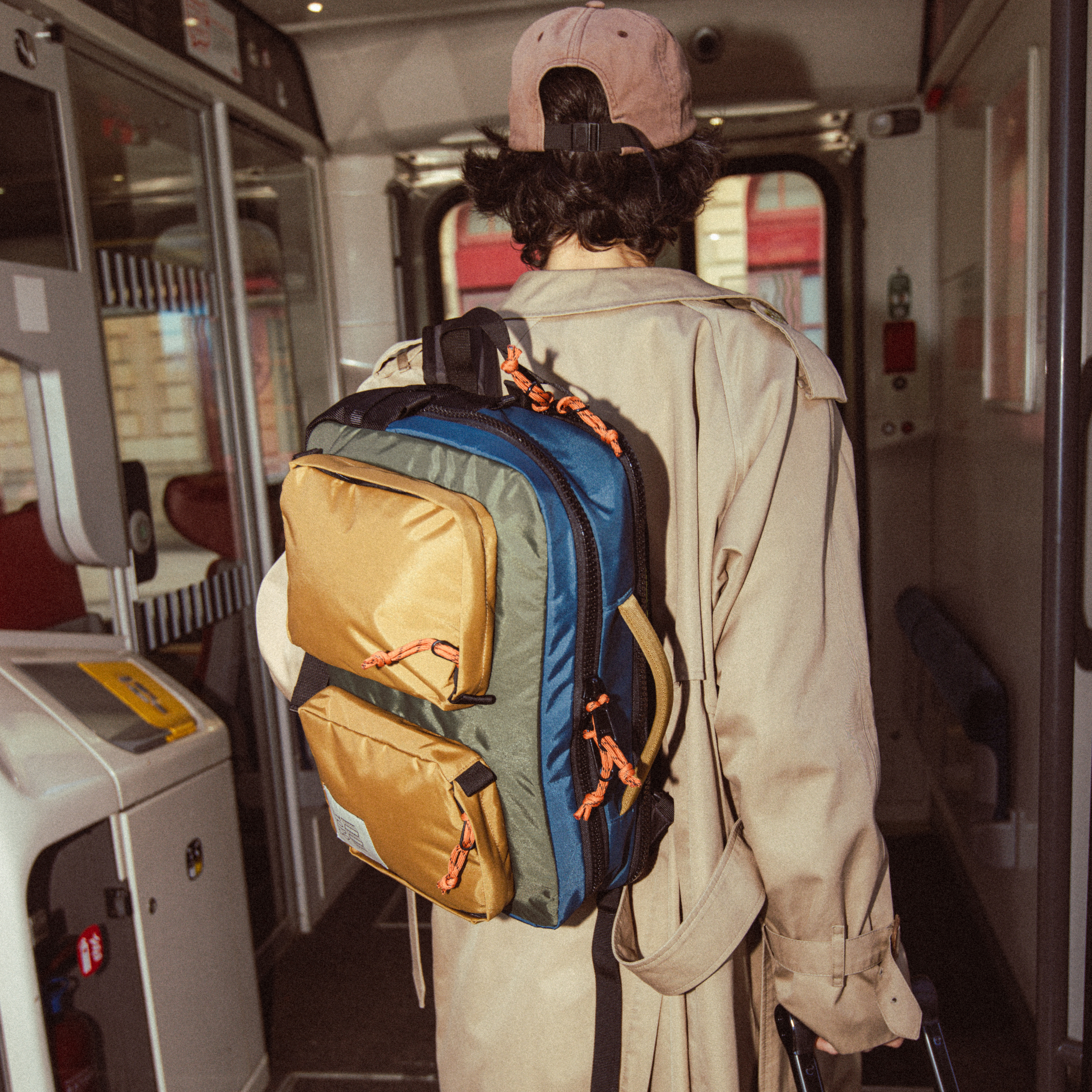 Global Briefcase 20L