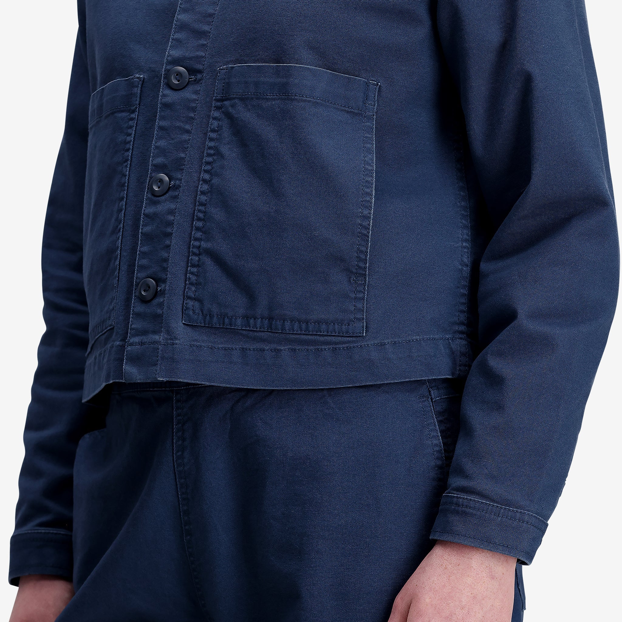 General shot of Dirt Jacket W in "Dark Denim"