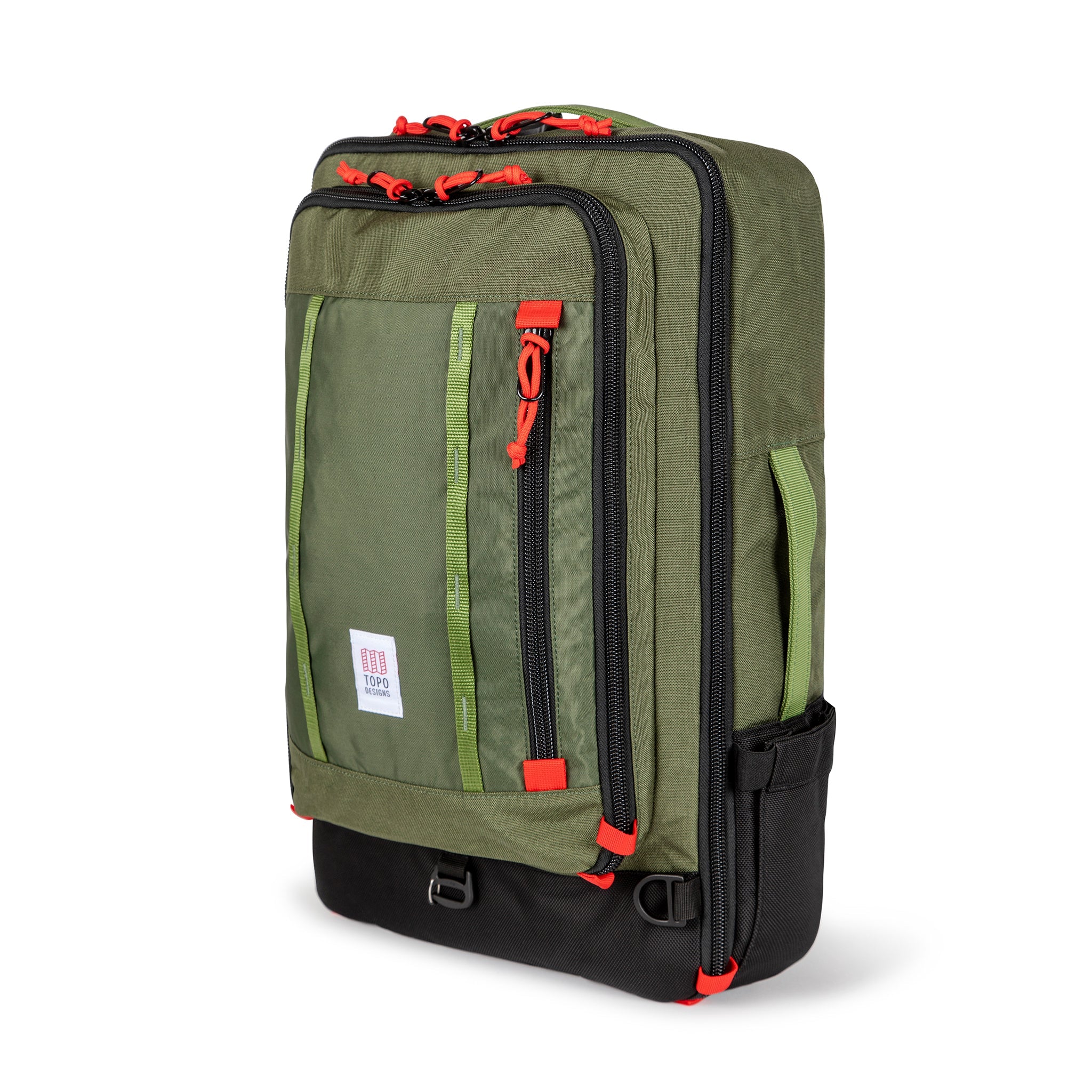 Topo Designs Global Travel Bag 40L Durable Carry On Convertible Laptop Travel Backpack in "Olive" grün.