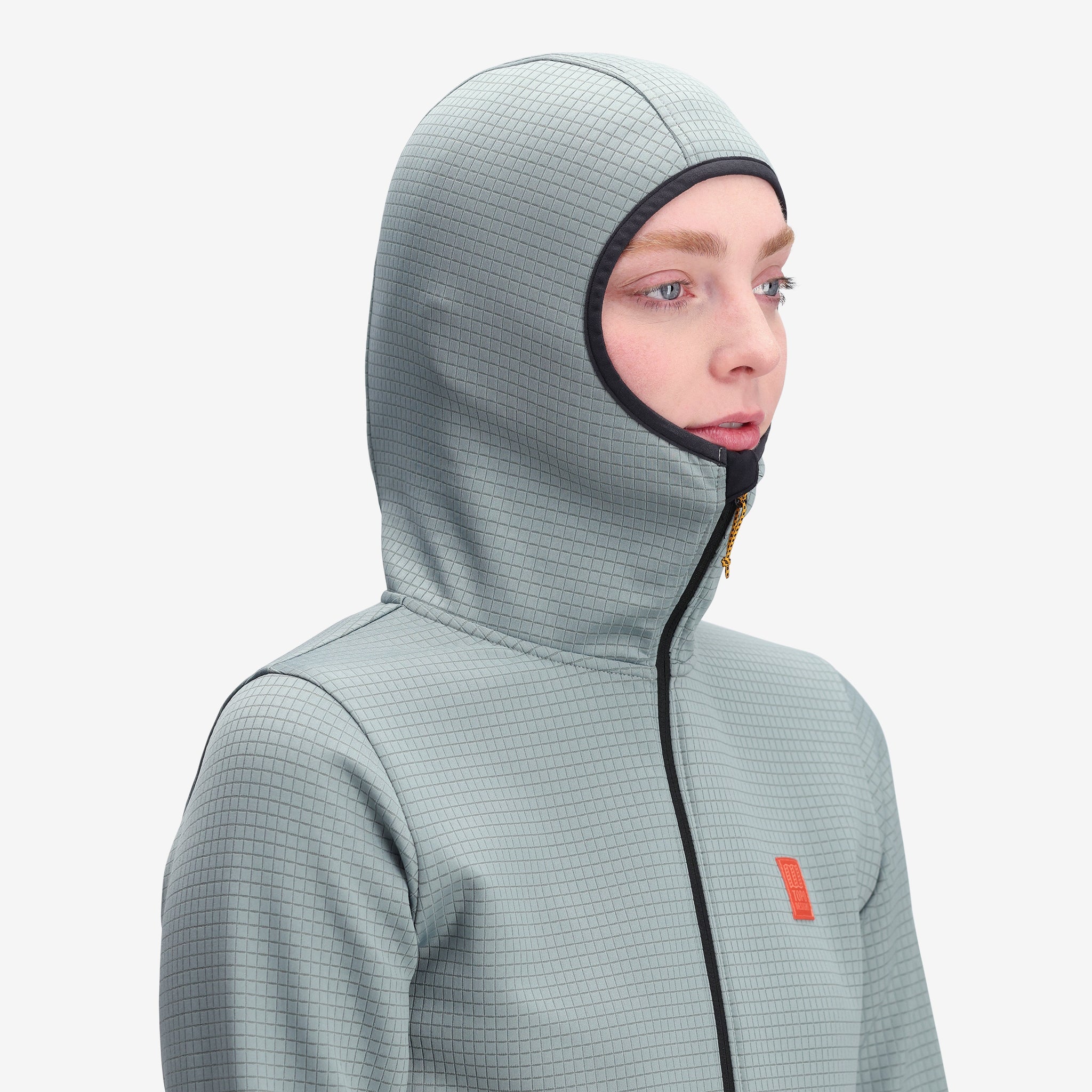 Gesamtansicht des Global Midlayer Hoodie in "Schieferblau".