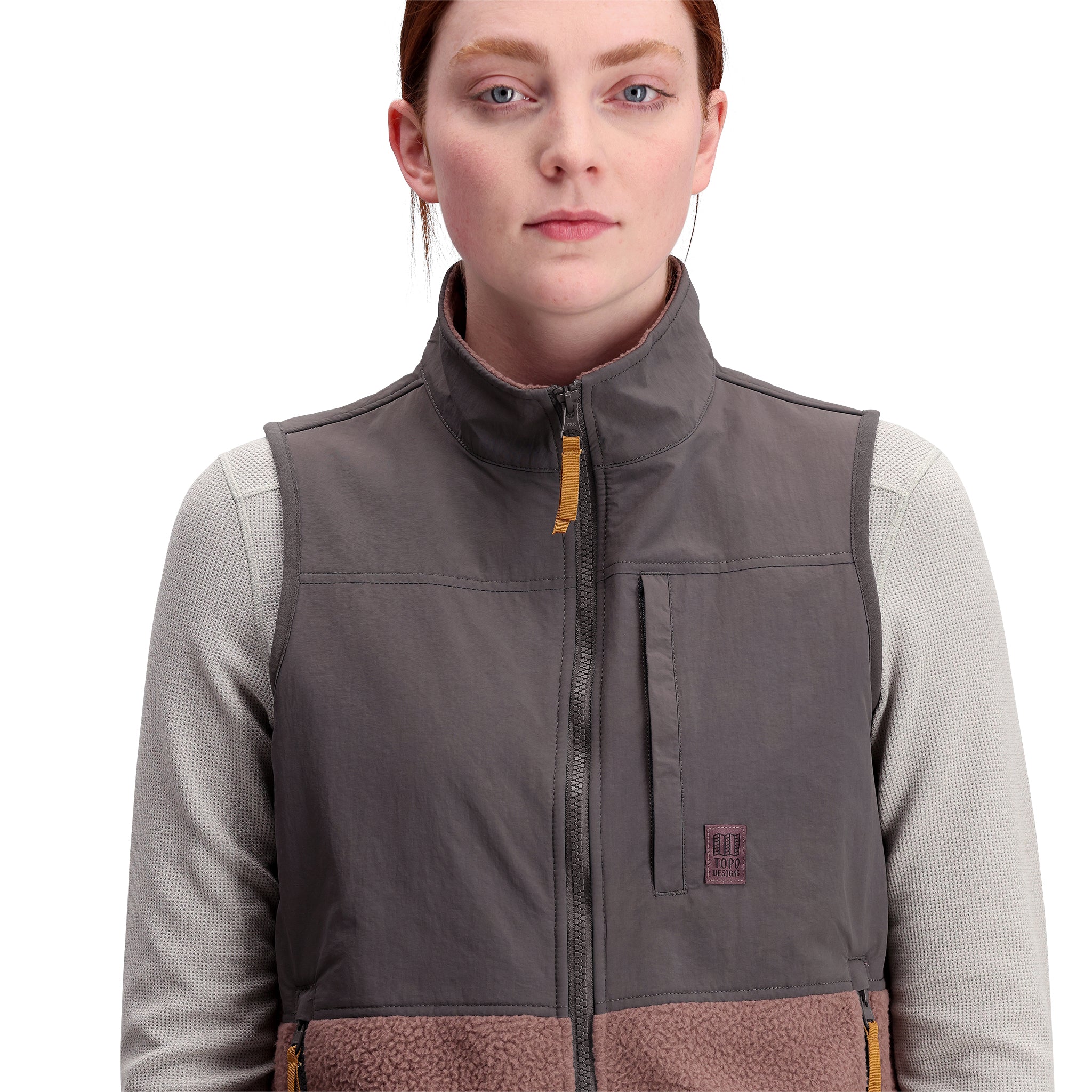 Gesamtansicht der Damen Subalpine Fleece Vest in "Peppercorn / Charcoal".