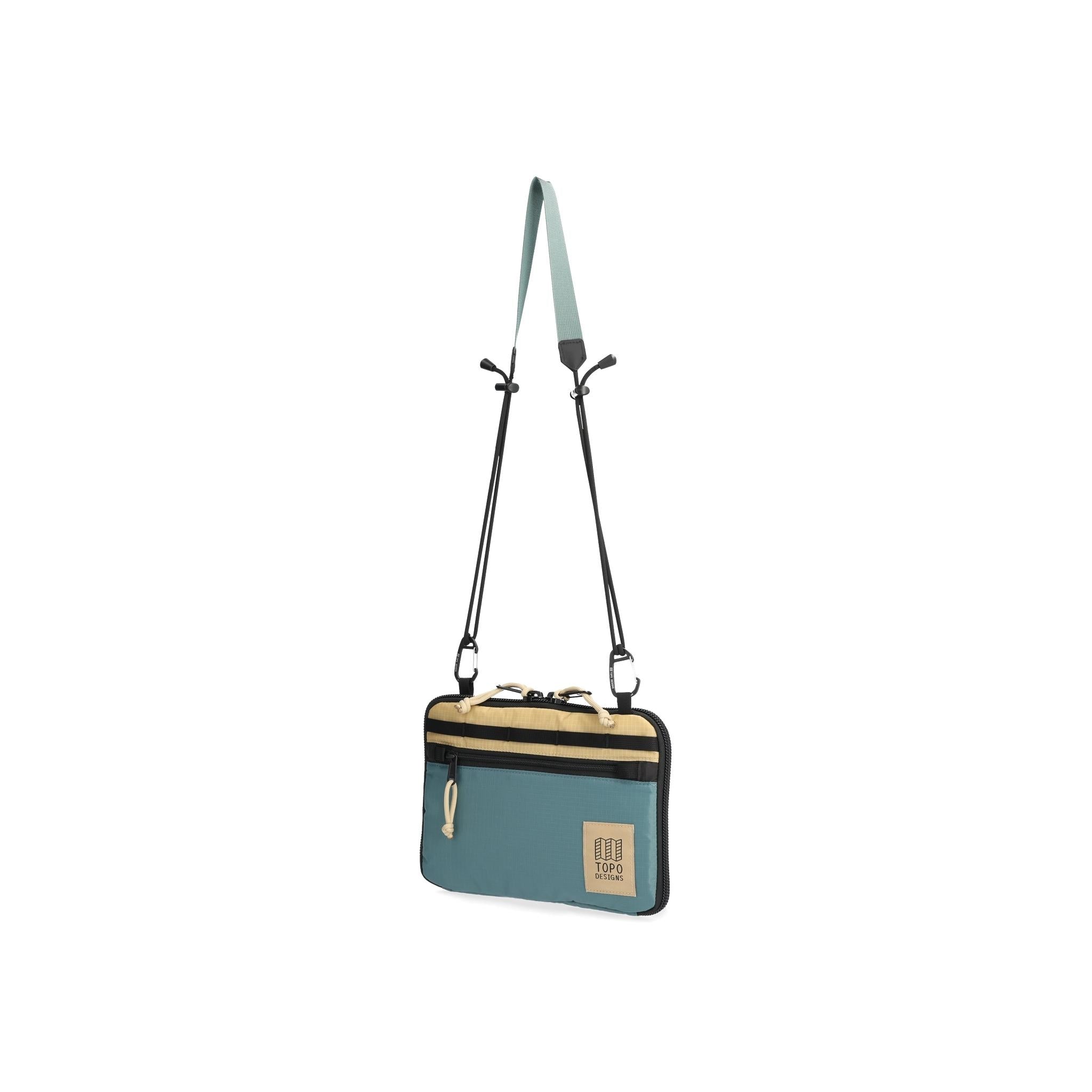 Vorderansicht der Topo Designs All Adventure Accessory Bag in "Sea Pine"