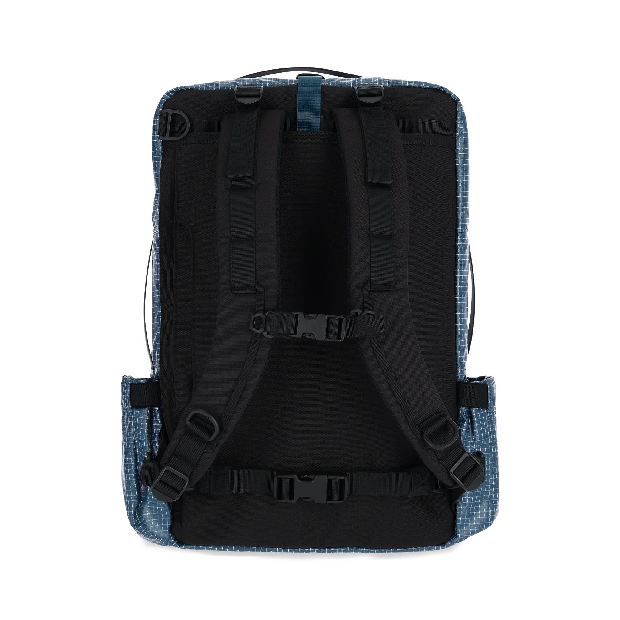 Rückansicht der Topo Designs Apex Reisetasche 30L in "Pond Blue"