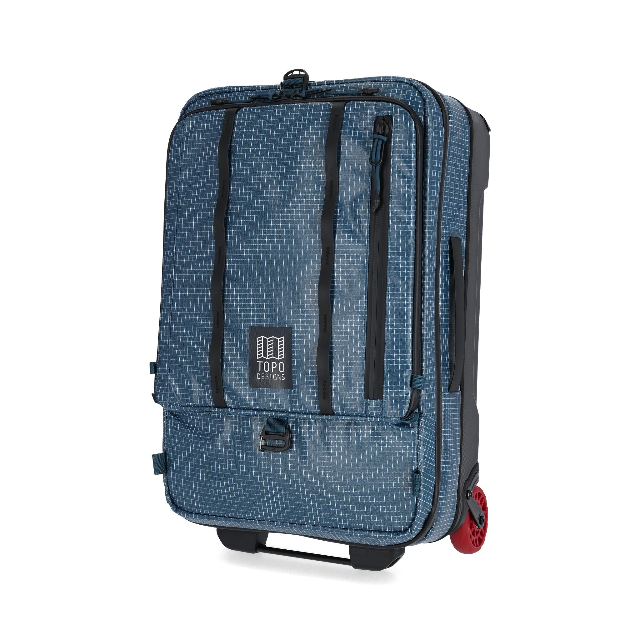 Vorderansicht der Topo Designs Apex Travel Roller Bag in "Pond Blue"