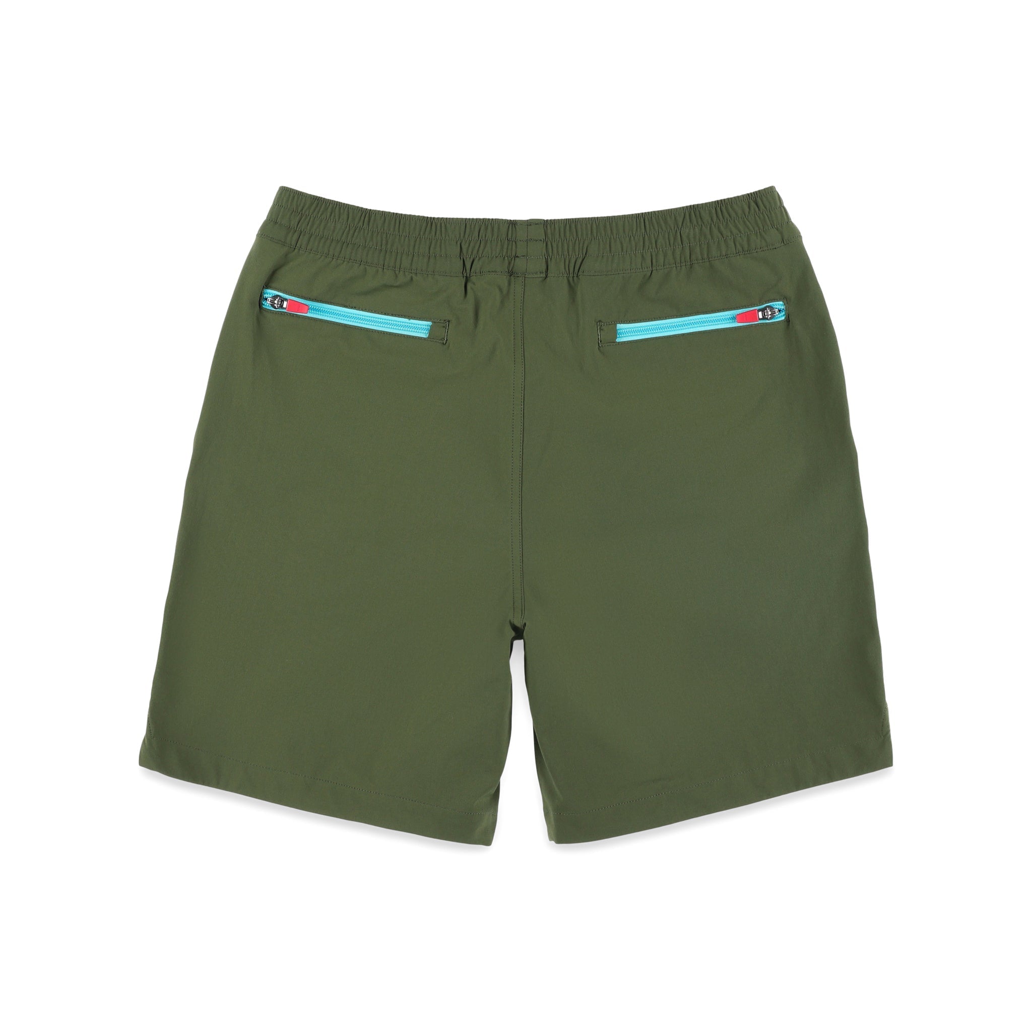 Reißverschlusstaschen auf der Rückseite der Topo Designs Herren Global Lightweight Quick Dry Travel Shorts in "Olive" Grün.