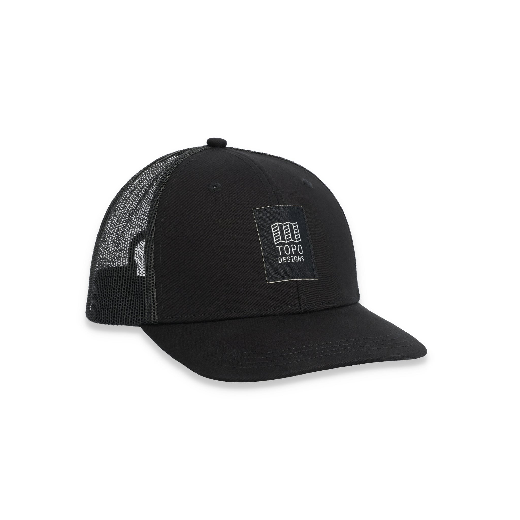 Topo Designs Trucker Hat mit Netzrücken und Original-Logoaufnäher in "Black".