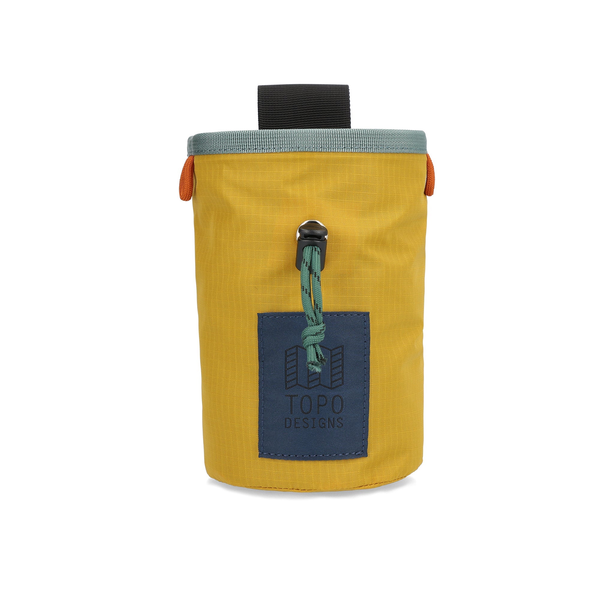 Vorderansicht der Topo Designs Mountain Chalk Bag in "Senf"