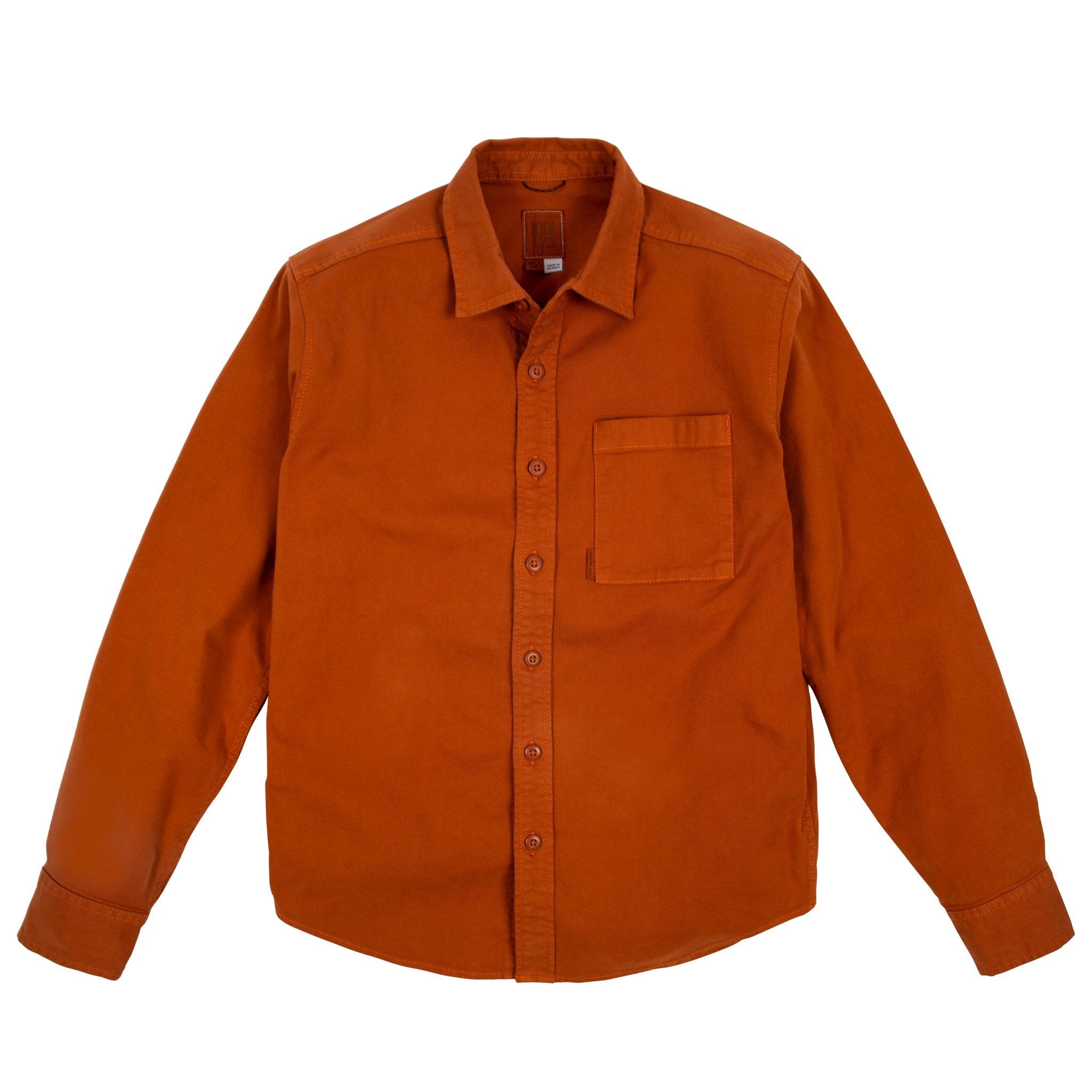 Topo Designs Herren Dirt Shirt Langarm-Knopfleiste aus Bio-Baumwolle in "Brick" Orange.