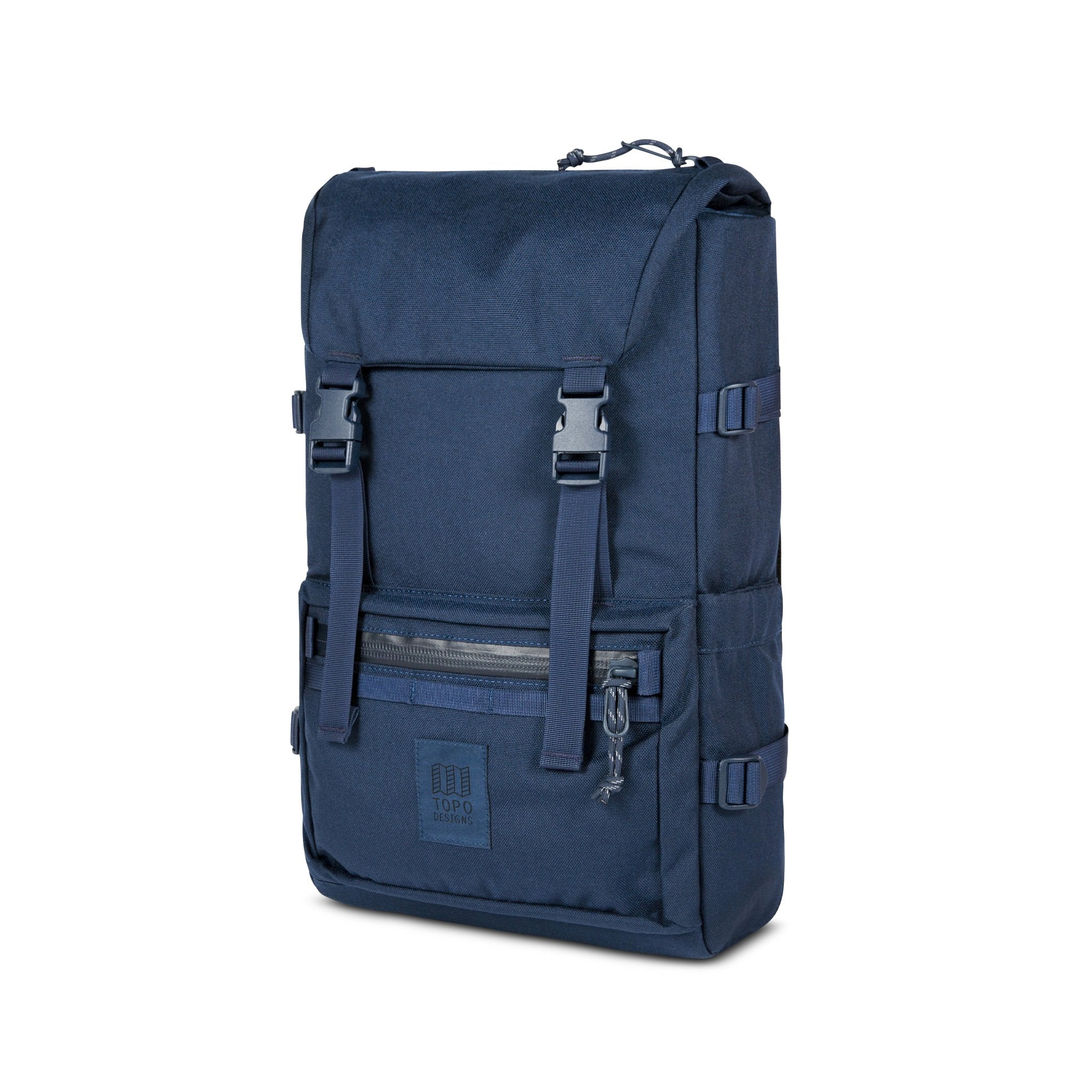 3/4 Front Produktaufnahme des Topo Designs Rover Pack Tech in "Navy" blau.