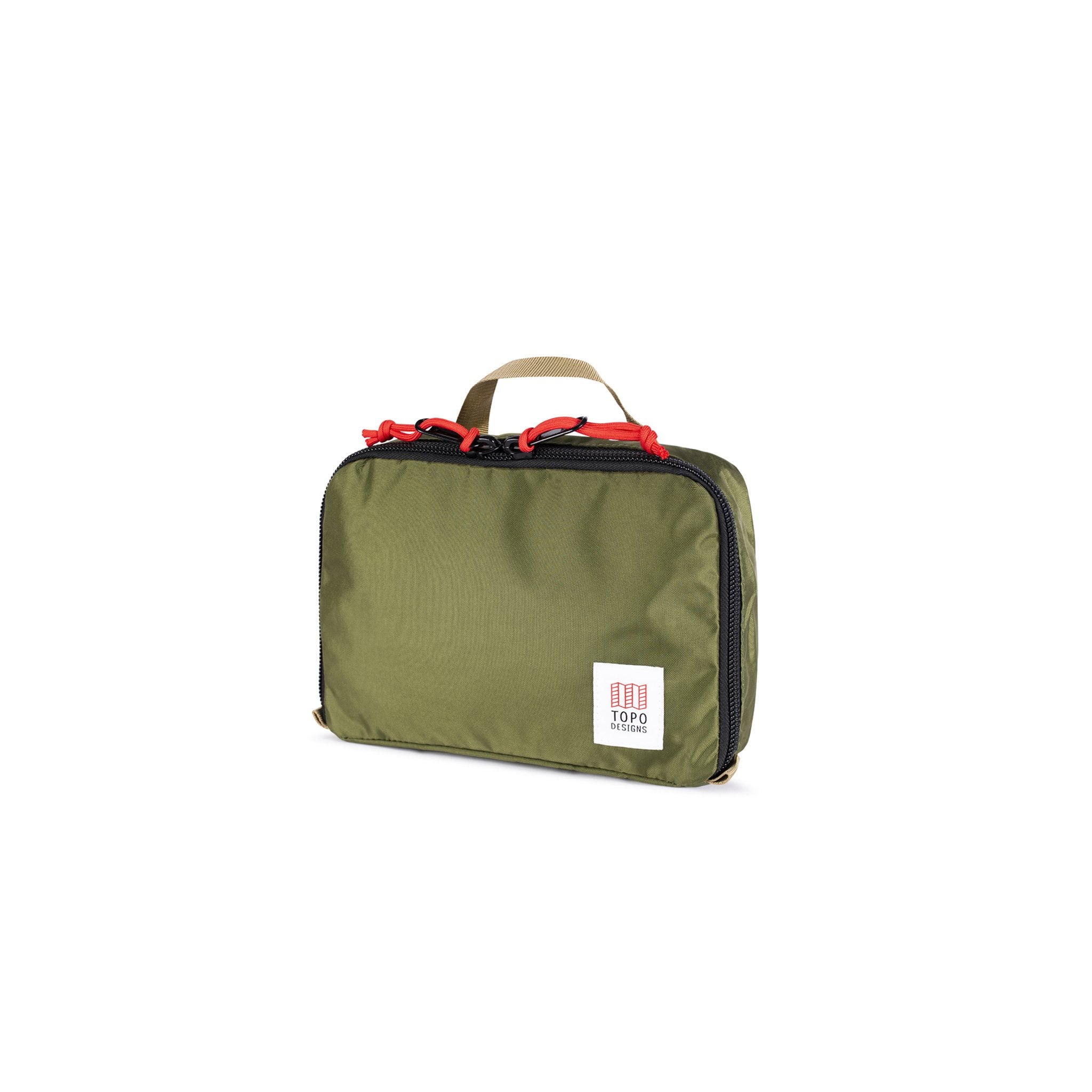 3/4 Frontansicht der Topo Designs Pack Bag 5L in "Olive" grün.