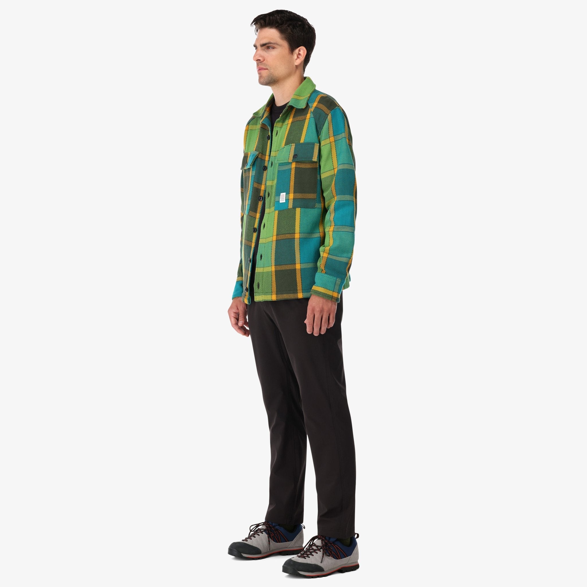 Topo Designs Hommes Mountain Chemise Veste en Olive green gold plaid sur le modèle.