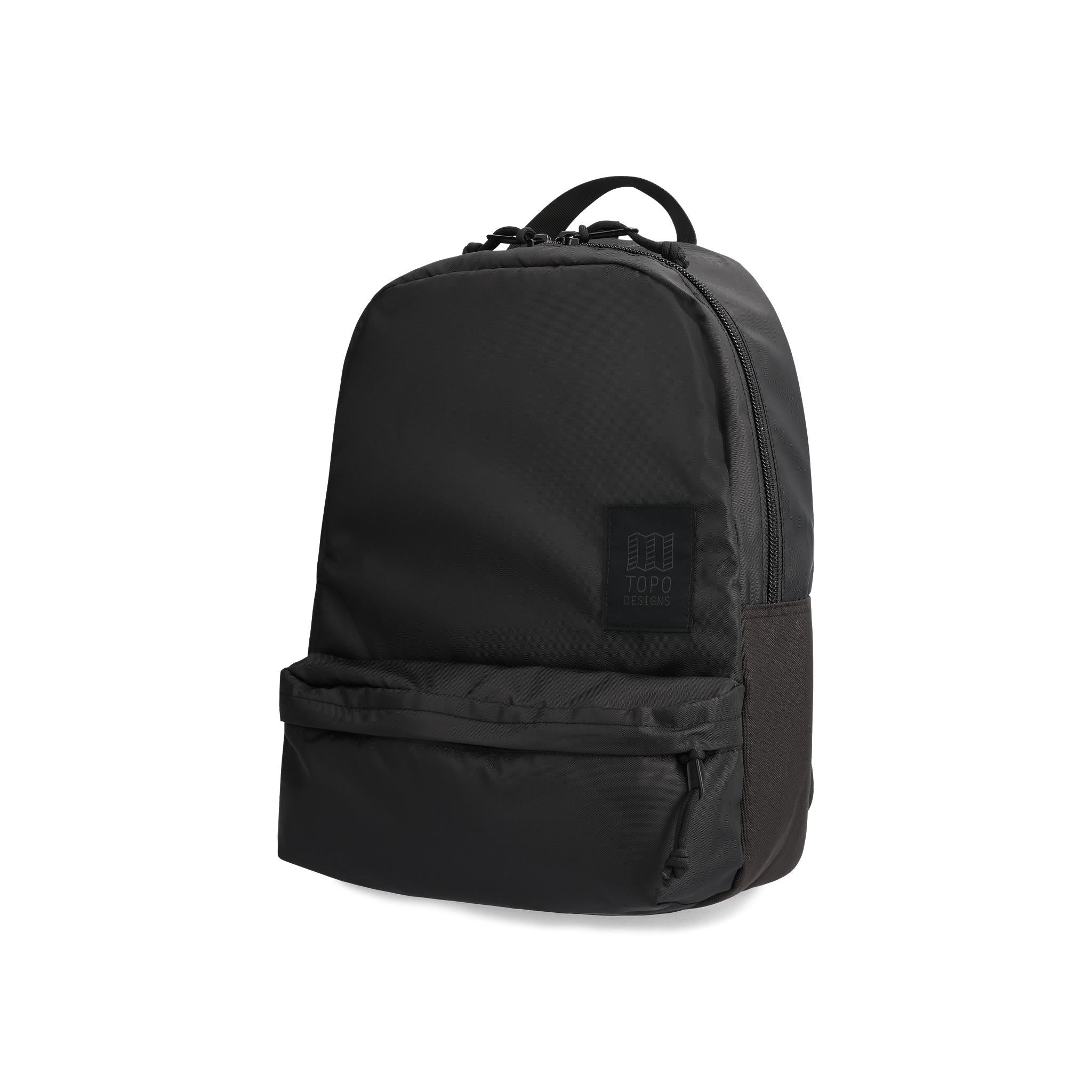 Vue avant du Topo Designs Dash Pack en "Black" (noir)